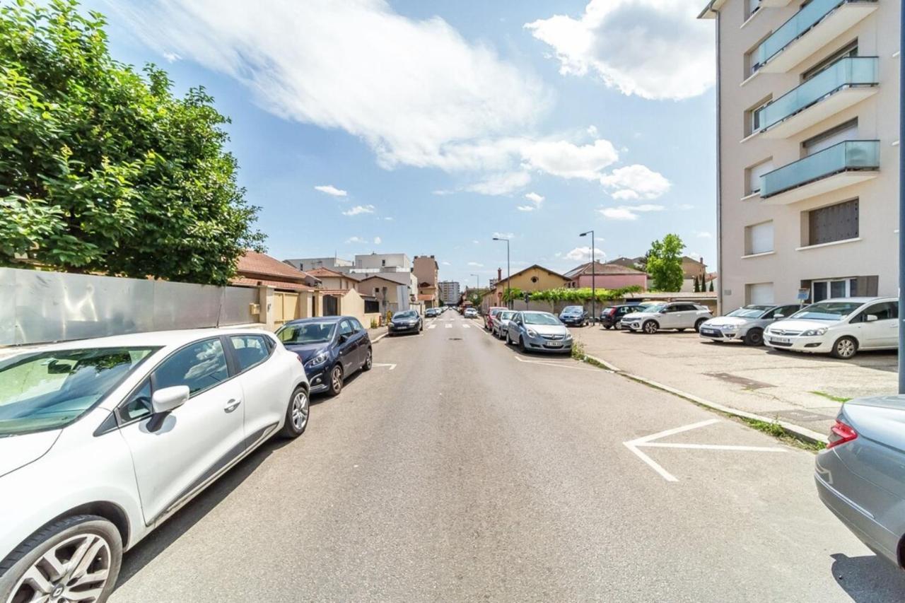 Apartament Le Pelisson 6 People Functional Gratte Ciel Villeurbanne Zewnętrze zdjęcie